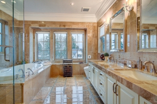 8540 Citrus Wynd, West Vancouver, BC V7W 3H1