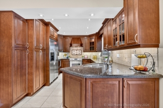8540 Citrus Wynd, West Vancouver, BC V7W 3H1