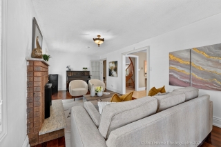 8540 Citrus Wynd, West Vancouver, BC V7W 3H1