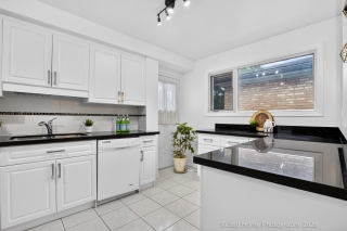 1808 Woodview Ave,  Pickering, ON  L1V 1L3