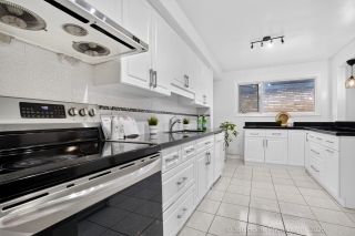 1808 Woodview Ave,  Pickering, ON  L1V 1L3
